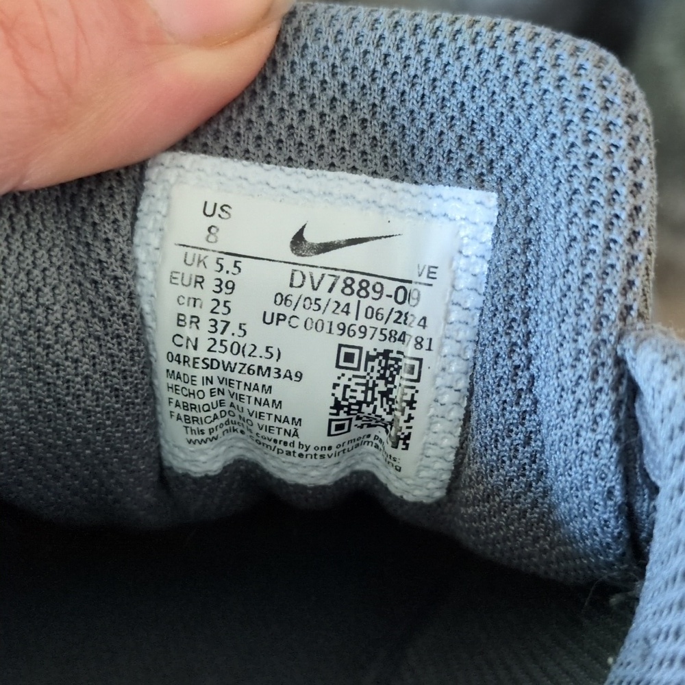 Nike Women's Run Swift 3 running shoes Sz 8 - Picture 5 of 5